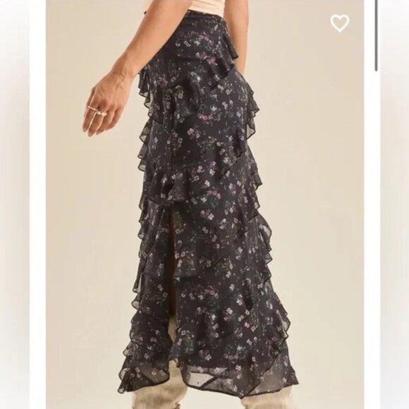 Altar’d State Floral Ruffle Skirt - Size XL - NEW WITH TAG - Picture 3 of 9